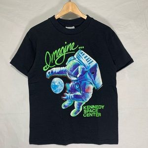 Vintage 90’ Imagine Kennedy Space Center tee sz M